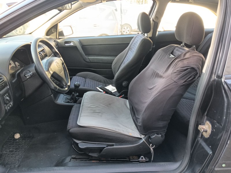 opel astra g hatchback (t98) del año 2001
