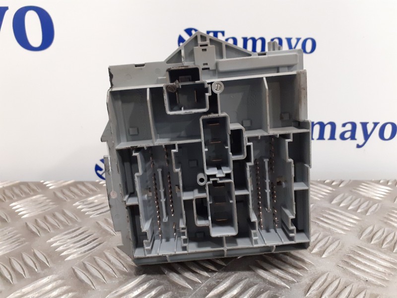 Recambio de caja reles / fusibles para lancia ypsilon (101) 1.4 cat referencia OEM IAM 51724662  57657