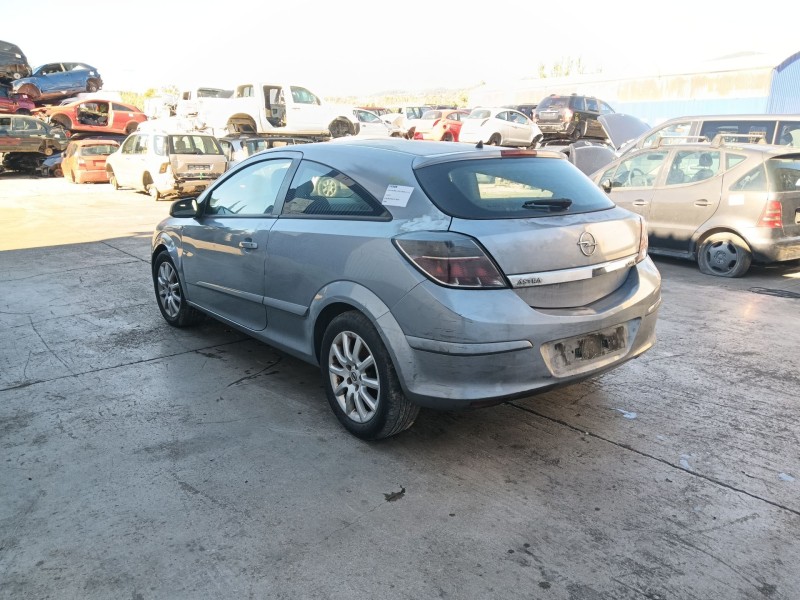 opel astra h gtc (a04) del año 2006