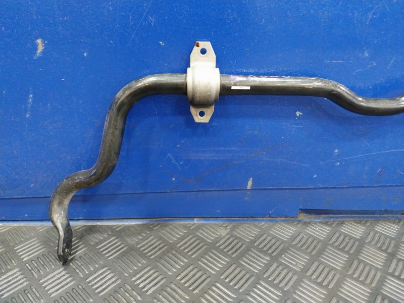 Recambio de barra estabilizadora delantera para mercedes-benz clase gla (w156) referencia OEM IAM A2463203411Q2  17219932A