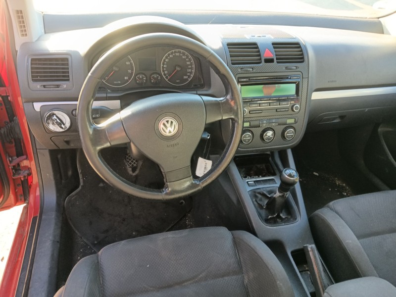 volkswagen golf v (1k1) del año 2004