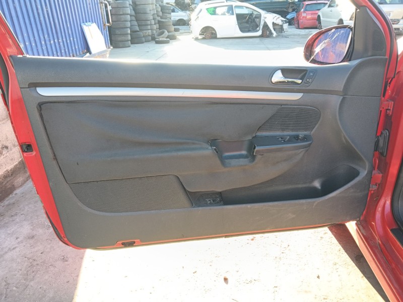 volkswagen golf v (1k1) del año 2004