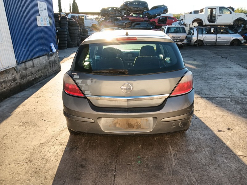 opel astra h (a04) del año 2006