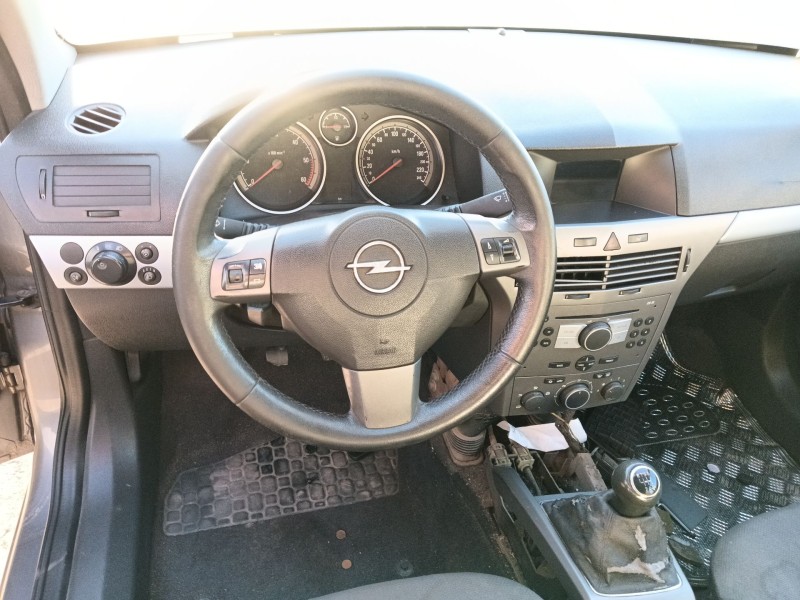 opel astra h (a04) del año 2006