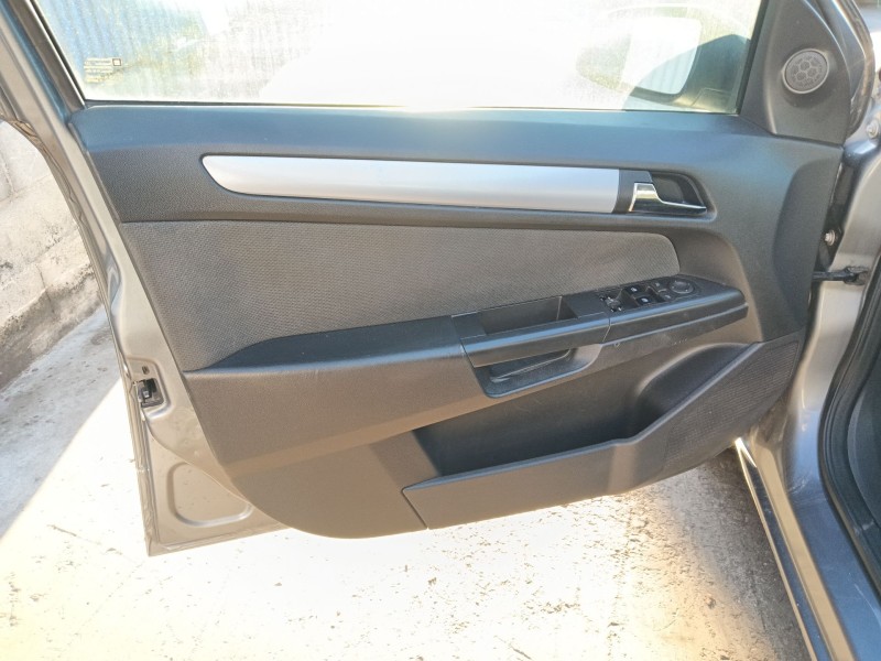 opel astra h (a04) del año 2006