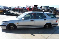 saab 9-5 station wagon del año 2001