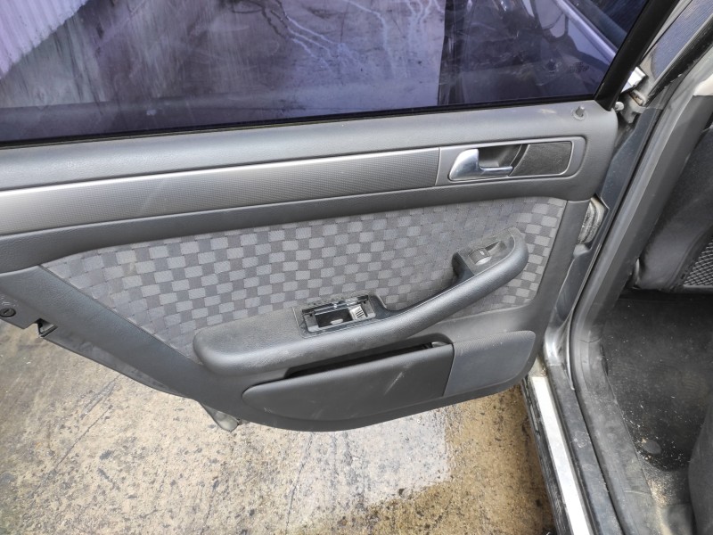 audi a6 berlina (4b2) del año 2003