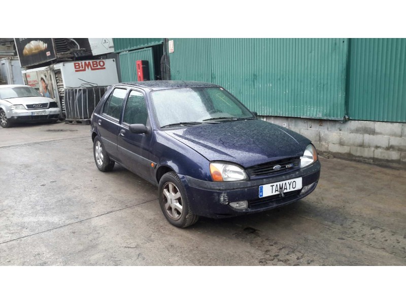 ford fiesta berlina (dx) del año 2000