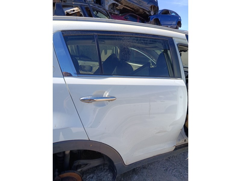 Recambio de puerta trasera derecha para kia sportage referencia OEM IAM   
