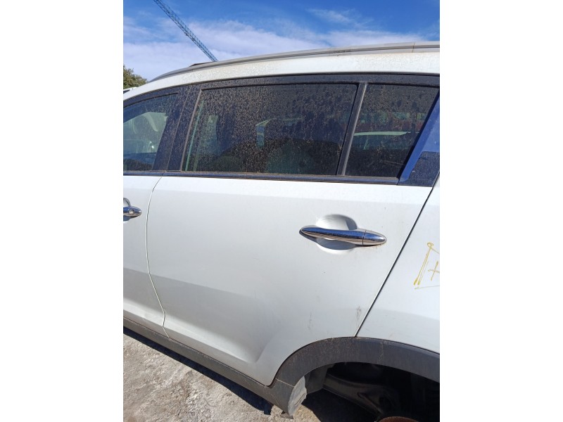 Recambio de puerta trasera izquierda para kia sportage referencia OEM IAM   