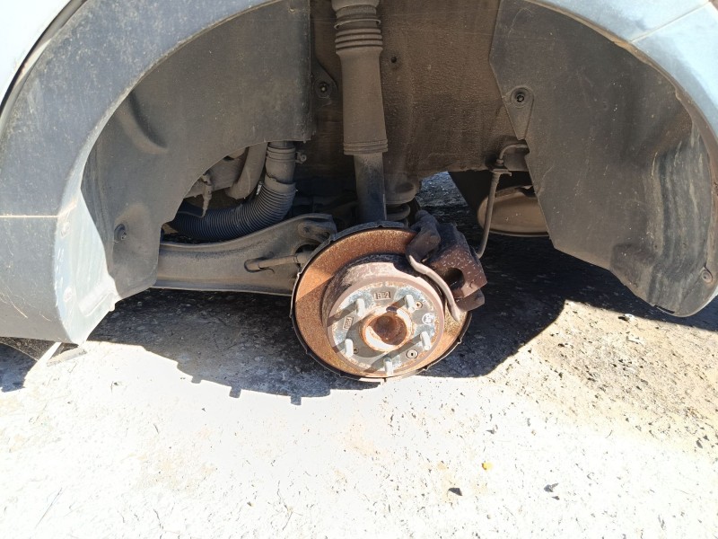 Recambio de mangueta trasera izquierda para kia sportage referencia OEM IAM   