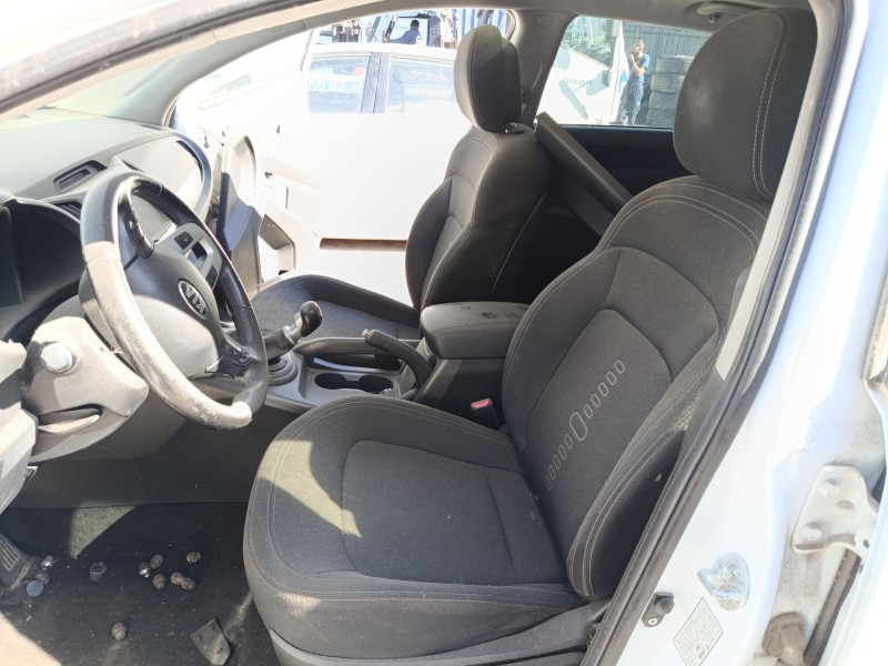 Recambio de asiento delantero izquierdo para kia sportage referencia OEM IAM   