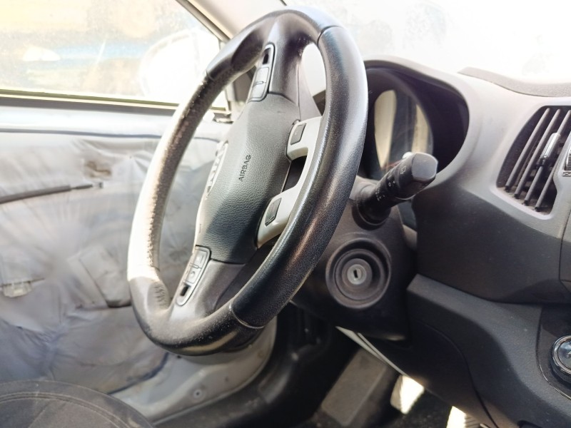 Recambio de clausor para kia sportage referencia OEM IAM   