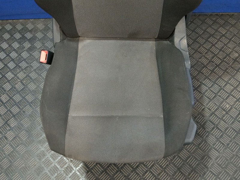 Recambio de asiento delantero izquierdo para opel combo furgoneta/monovolumen (k9) 1.5 d referencia OEM IAM   