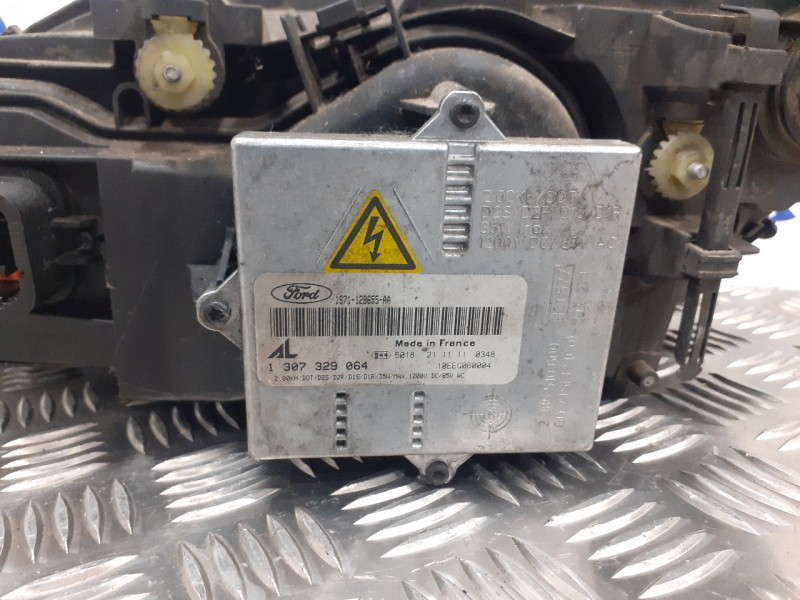 Recambio de faro derecho para ford mondeo berlina (ge) 2.0 tdci cat referencia OEM IAM 0301174274  1S7113005UF