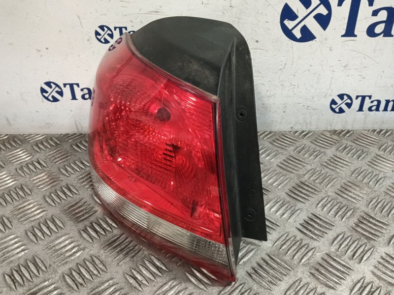 Recambio de piloto trasero izquierdo para volkswagen golf vi (5k1) 1.6 tdi referencia OEM IAM 5K0945111  89078650L