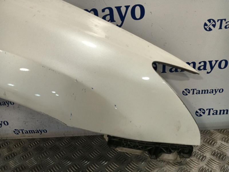 Recambio de aleta delantera derecha para lexus rx referencia OEM IAM   