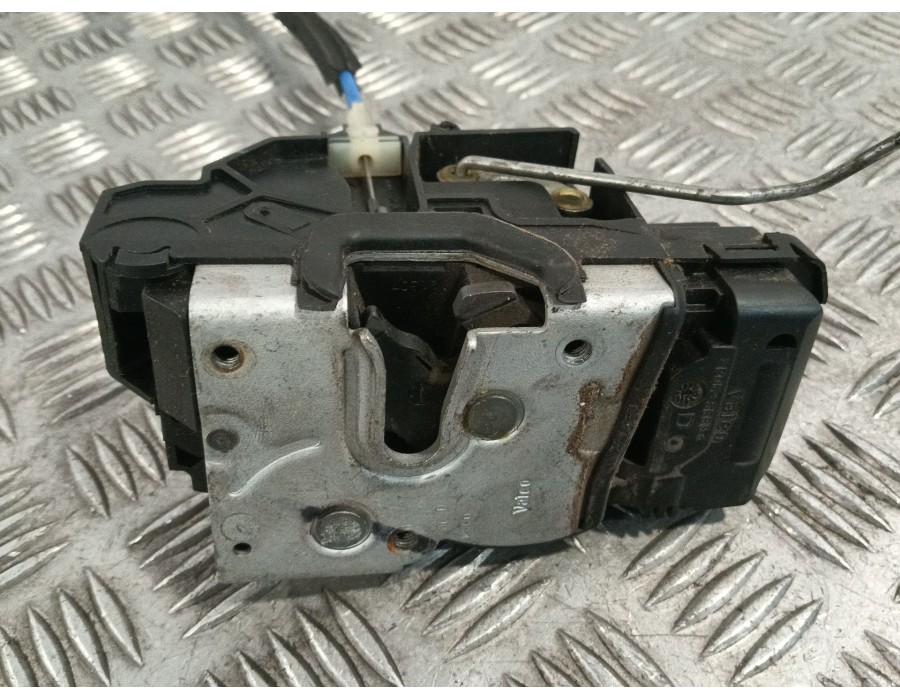 Recambio de cerradura puerta delantera derecha para saab 9-3 station wagon (e50) 1.9 tid referencia OEM IAM   