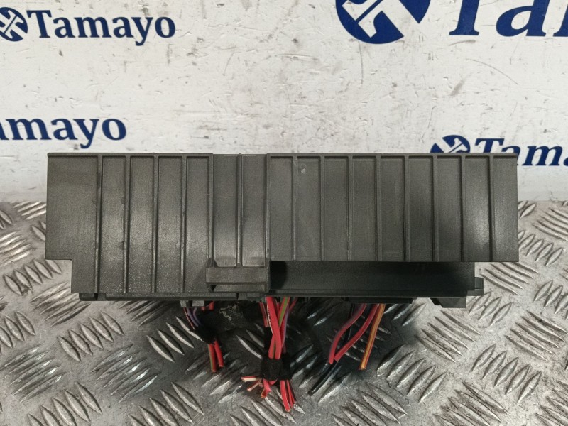 Recambio de caja reles / fusibles para bmw serie 1 berlina (e81/e87) 2.0 cat referencia OEM IAM 911944404  