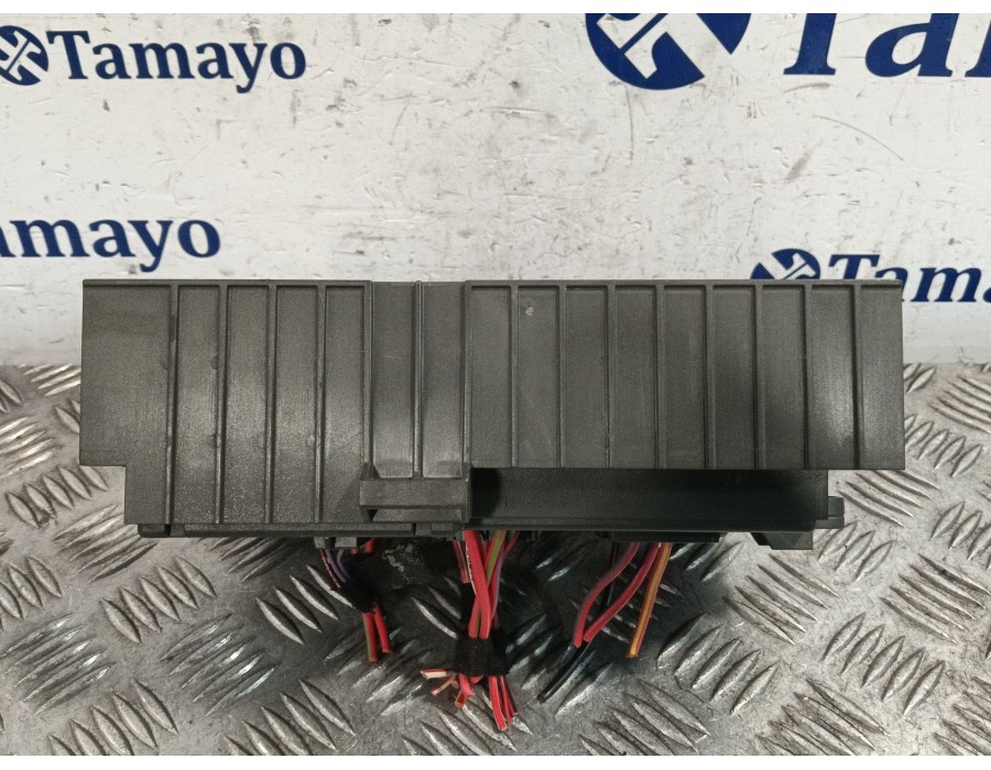 Recambio de caja reles / fusibles para bmw serie 1 berlina (e81/e87) 2.0 cat referencia OEM IAM 911944404  