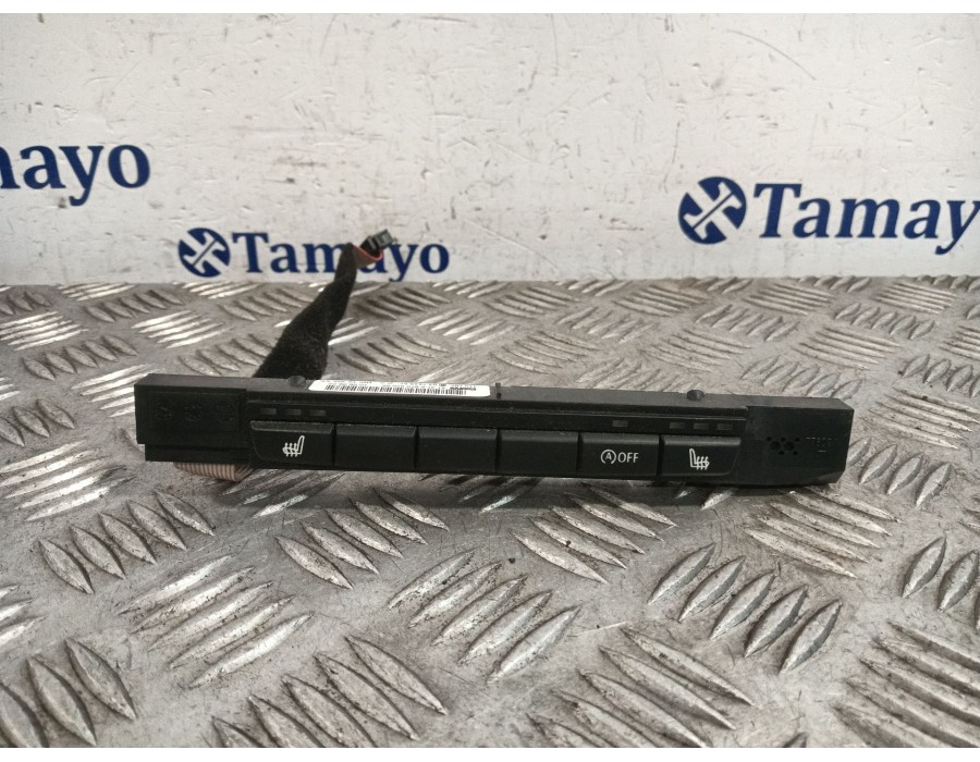 Recambio de mando multifuncion para bmw serie 1 berlina (e81/e87) 2.0 cat referencia OEM IAM 6131697092005  03744651