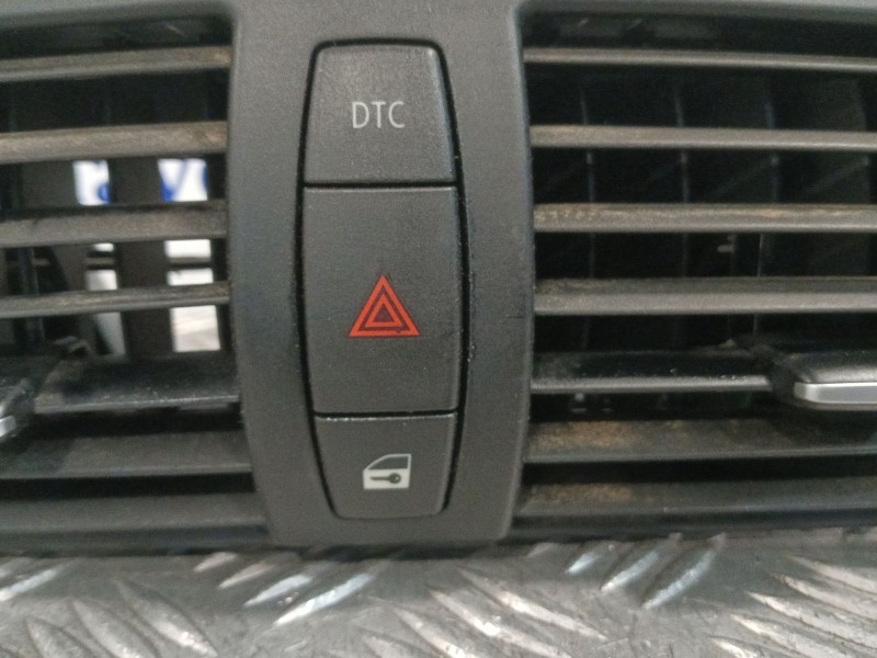 Recambio de rejilla aireadora para bmw serie 1 berlina (e81/e87) 2.0 cat referencia OEM IAM 705918913  