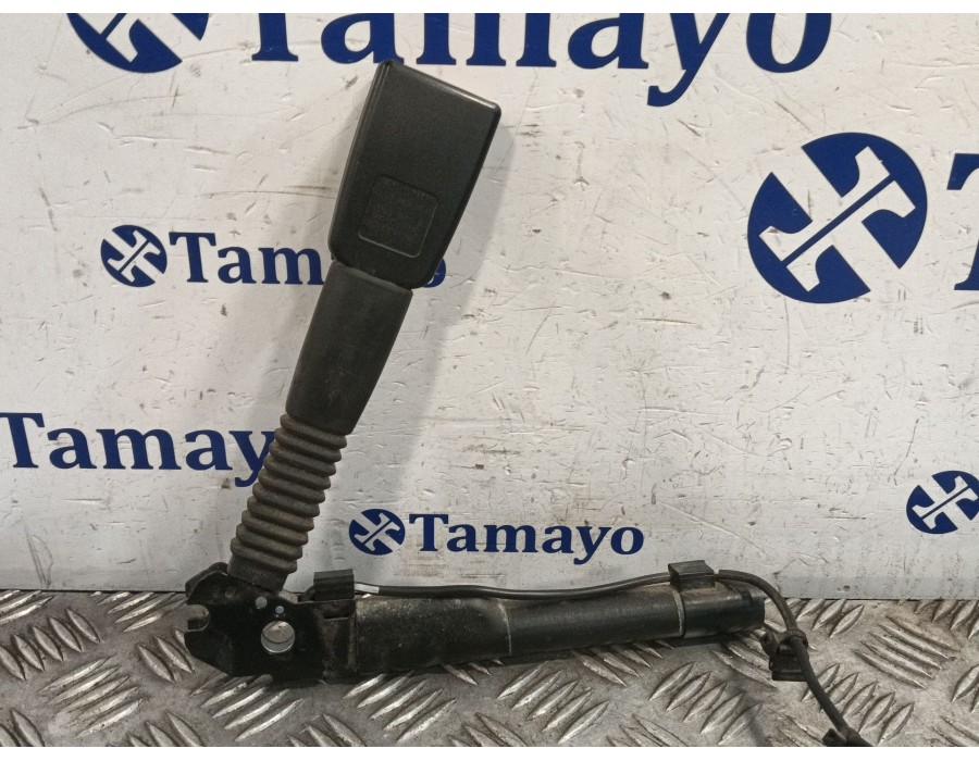Recambio de anclaje cinturón delantero derecho para bmw serie 1 berlina (e81/e87) 2.0 cat referencia OEM IAM   