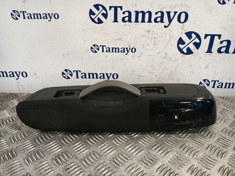 Recambio de moldura puerta delantera derecha para citroën c3 referencia OEM IAM 98137842  