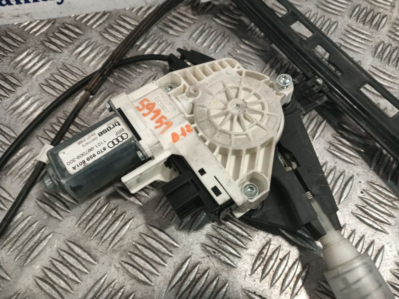 Recambio de elevalunas delantero izquierdo para audi a5 (8t3) 3.2 fsi quattro referencia OEM IAM 8T0837461B  