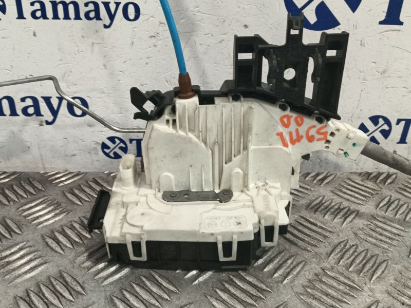 Recambio de cerradura puerta delantera derecha para mercedes-benz clase a (w176) referencia OEM IAM A1667200435  