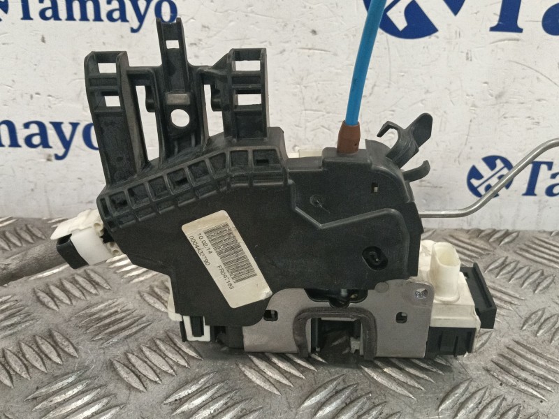 Recambio de cerradura puerta delantera derecha para mercedes-benz clase a (w176) referencia OEM IAM A1667200435  