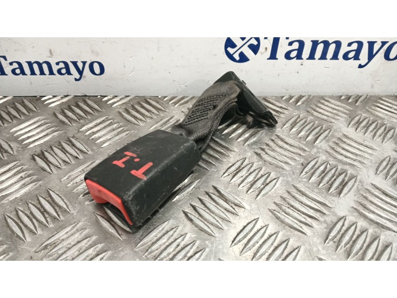 Recambio de anclaje cinturón trasero izquierdo para fiat 500 (312) 500 referencia OEM IAM   