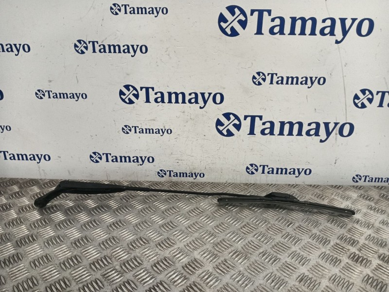 Recambio de brazo limpia delantero derecho para fiat 500 (312) 500 referencia OEM IAM   
