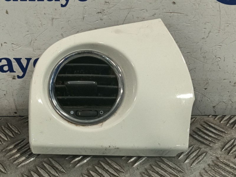 Recambio de rejilla aireadora para fiat 500 (312) 500 referencia OEM IAM 51803292  