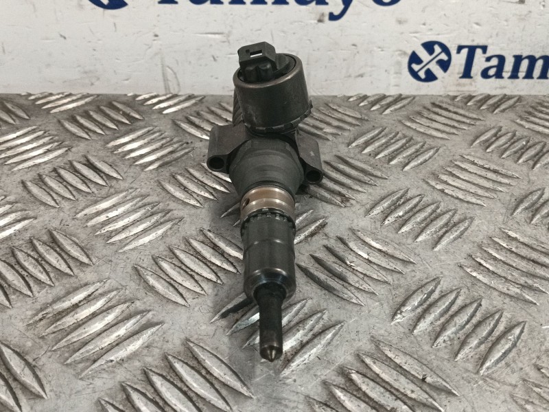 Recambio de inyector para audi a4 b7 avant (8ed) 2.0 tdi 16v referencia OEM IAM 03G130073G  