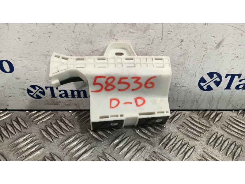 Recambio de plastico varios para citroën c3 referencia OEM IAM 9673361080  