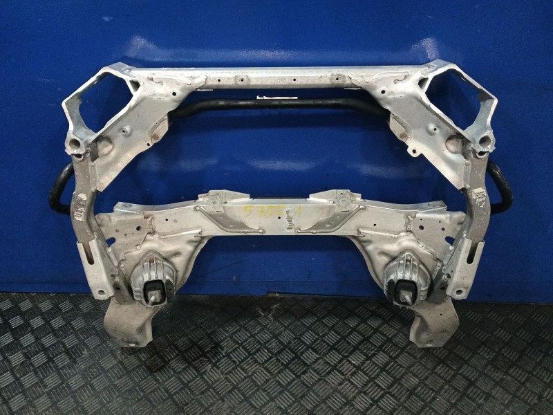 Recambio de puente delantero para bmw serie 1 berlina (e81/e87) 2.0 cat referencia OEM IAM   677133401