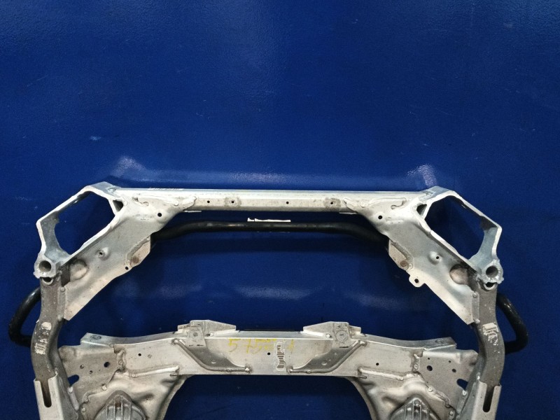 Recambio de puente delantero para bmw serie 1 berlina (e81/e87) 2.0 cat referencia OEM IAM   677133401