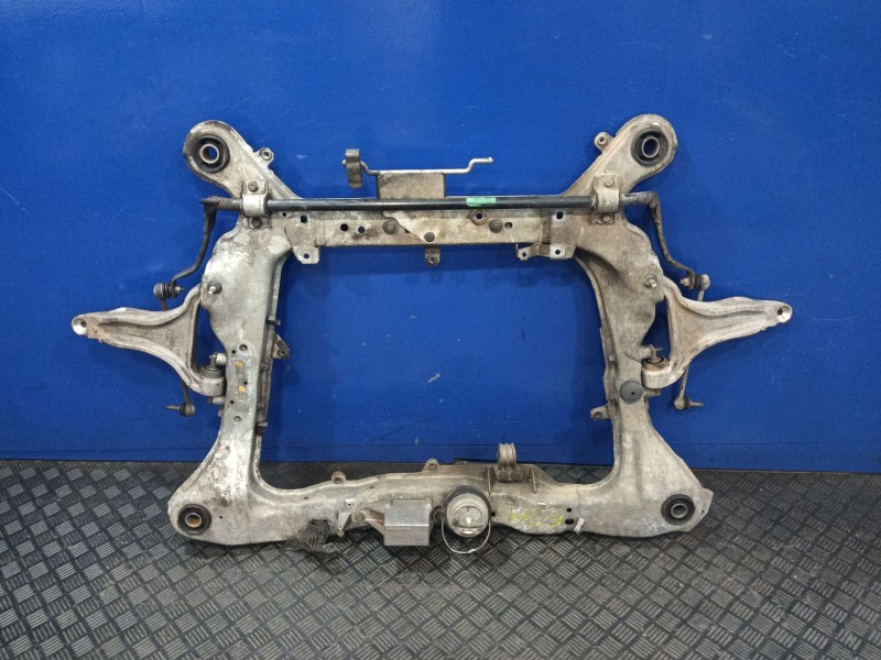 Recambio de puente delantero para volvo xc70 referencia OEM IAM 30645159  30636732