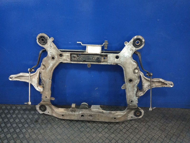 Recambio de puente delantero para volvo xc70 referencia OEM IAM 30645159  30636732