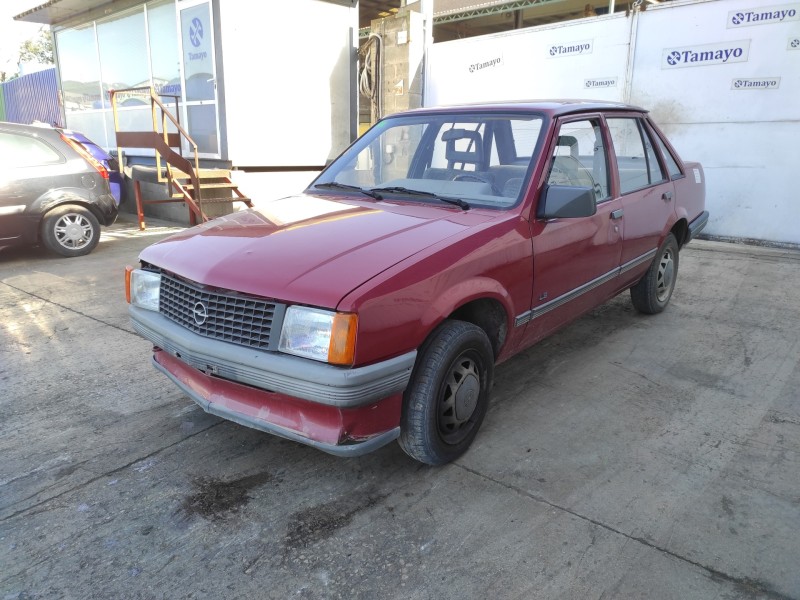 opel corsa a del año 1985