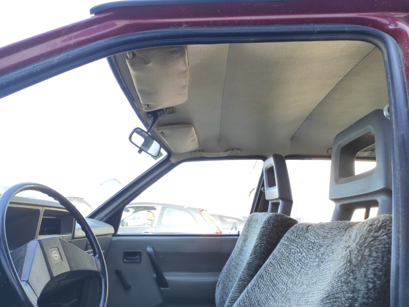 opel corsa a del año 1985