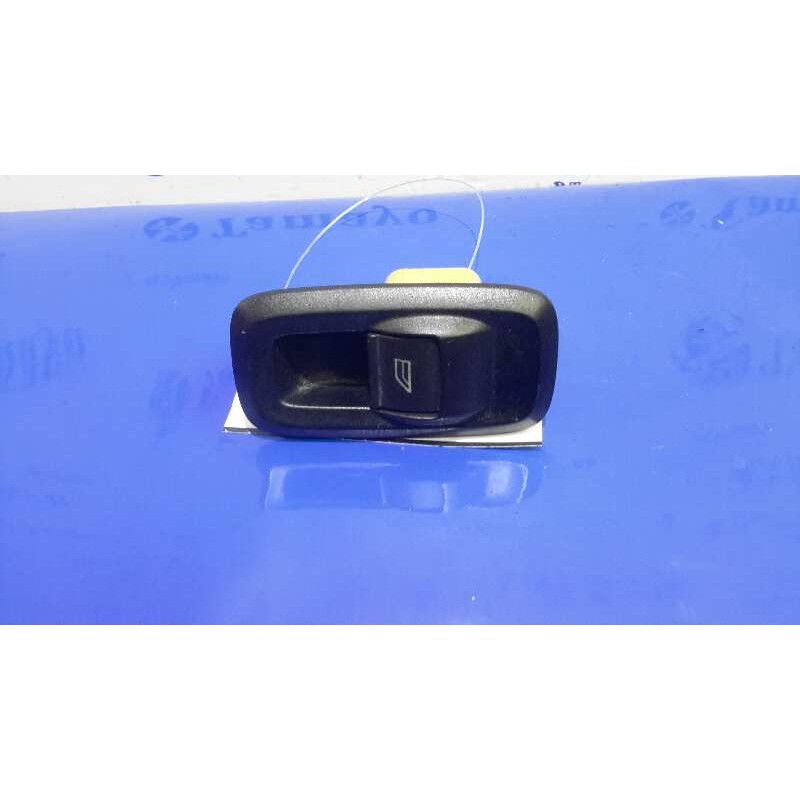 Recambio de mando elevalunas delantero derecho para ford fiesta (cb1) 1.4 tdci cat referencia OEM IAM 03154101  