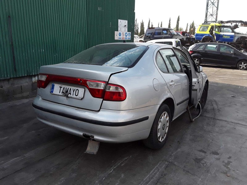 seat toledo (1m2) del año 2001