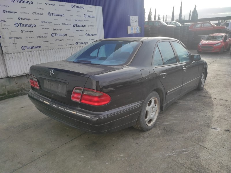 mercedes-benz clase e (w210) berlina diesel del año 2001