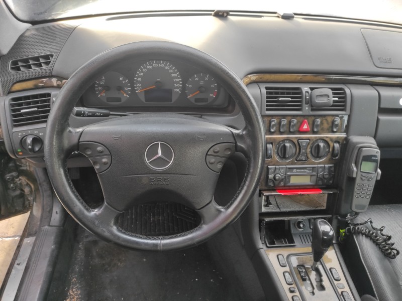 mercedes-benz clase e (w210) berlina diesel del año 2001
