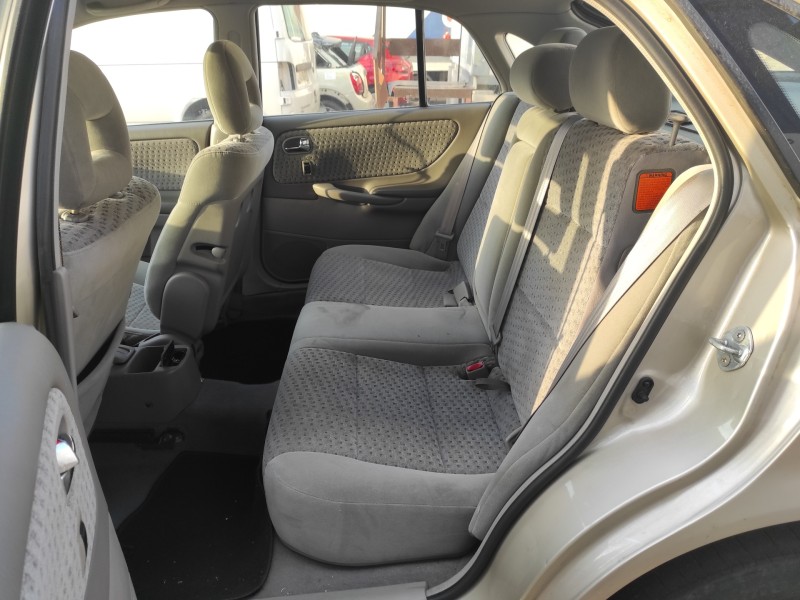mazda 626 berlina (gf) del año 2002