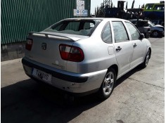 seat cordoba berlina (6k2) del año 2000 2