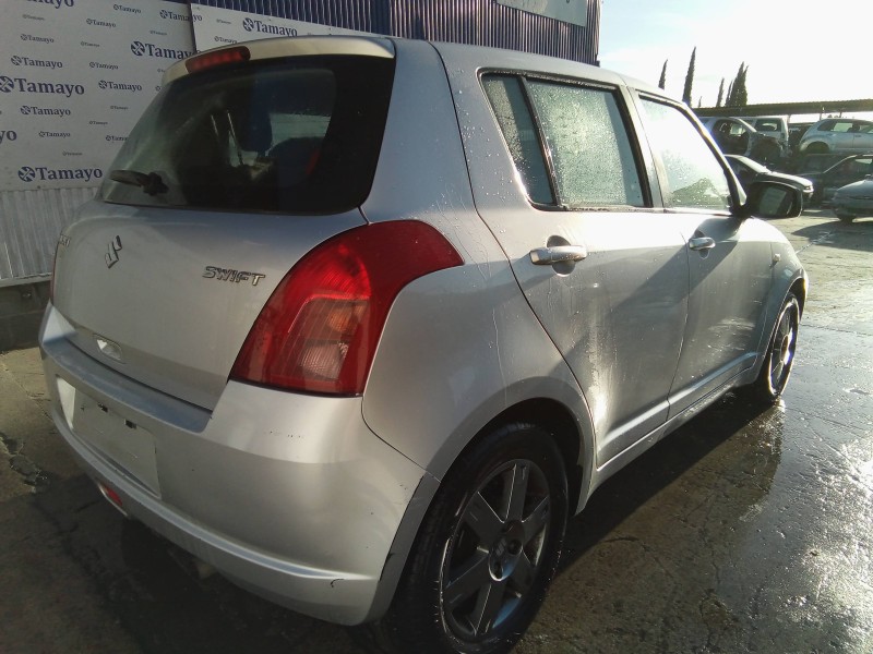 suzuki swift berlina (mz) del año 2005