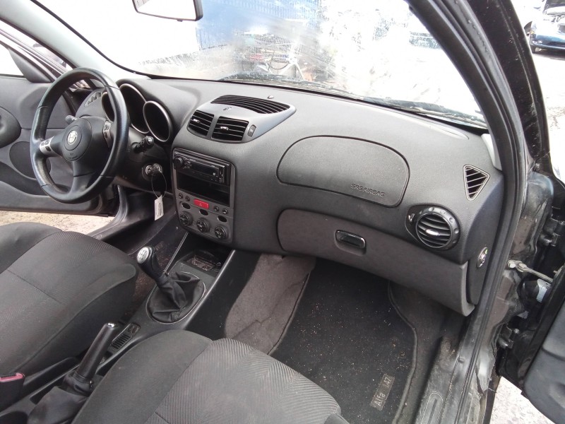 alfa romeo 147 (190) del año 2004